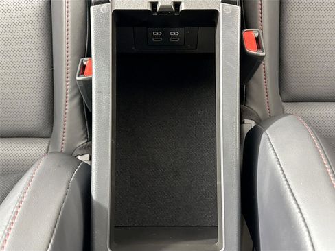 Used 2025 Toyota Prius Plug-In Hybrid image 35