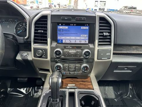 Used 2018 Ford F150 Lariat w/ Equipment Group 502A Luxury AWD/4WD image 14