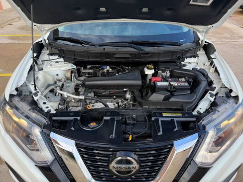 Used 2019 Nissan Rogue SV image 48