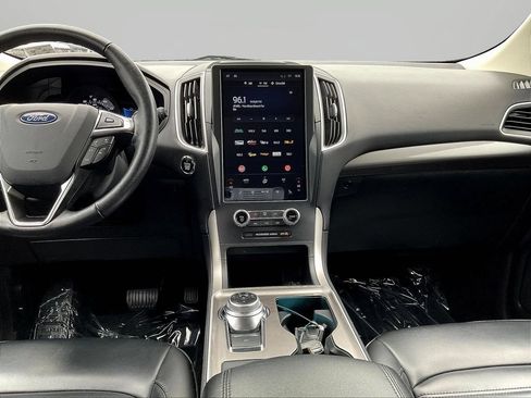 Certified 2024 Ford Edge SEL AWD/4WD image 9