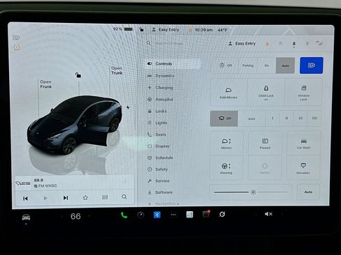 Used 2024 Tesla Model Y Long Range image 25