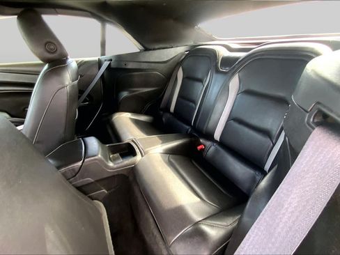 Used 2019 Chevrolet Camaro SS RWD image 18