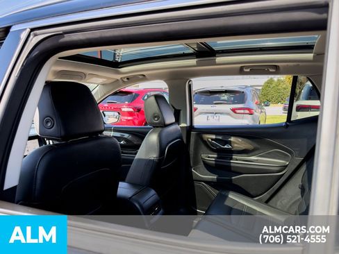 Used 2022 GMC Terrain Denali w/ Black Diamond Edition AWD/4WD image 12