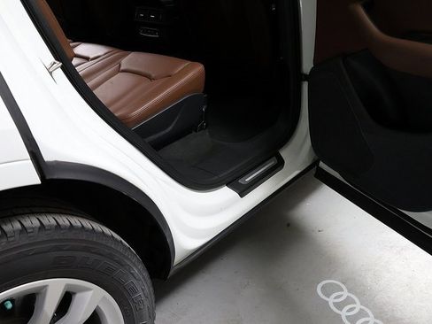 Used 2019 Audi Q7 3.0T Premium w/ Convenience Package image 33