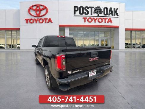Used 2017 GMC Sierra 1500 Denali w/ Denali Ultimate Package AWD/4WD image 7