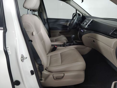 Certified 2017 Honda Pilot LX image 26