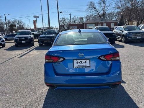 Used 2023 Nissan Versa SV image 6