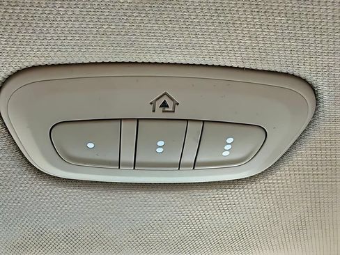 Used 2021 RAM 1500 Limited AWD/4WD image 23