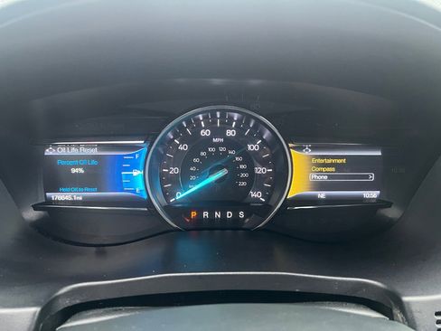 Used 2019 Ford Explorer XLT w/ Equipment Group 201A AWD/4WD image 22