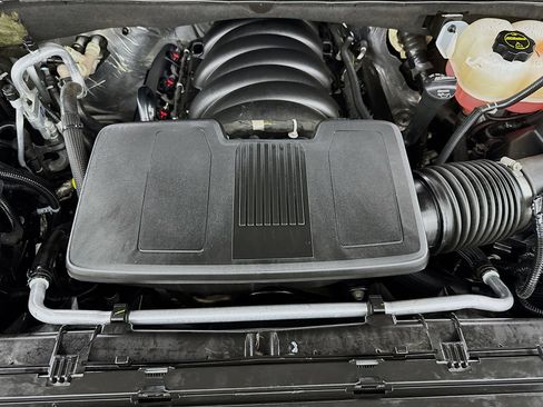 Used 2025 GMC Yukon Denali AWD/4WD image 37