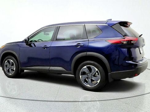 Used 2026 Nissan Rogue SV FWD image 7
