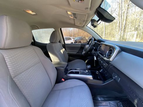 Used 2021 Toyota Tacoma SR5 image 24