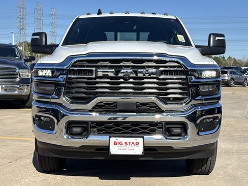 New 2026 RAM 2500 Tradesman AWD/4WD image 5