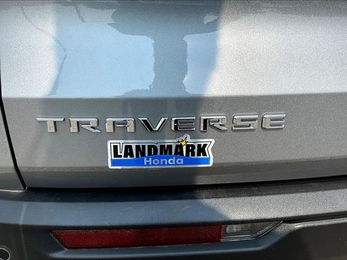 Used 2025 Chevrolet Traverse LT w/ Sun and Wheel Package FWD image 34