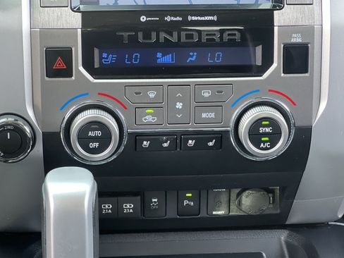 Used 2020 Toyota Tundra Platinum AWD/4WD image 20