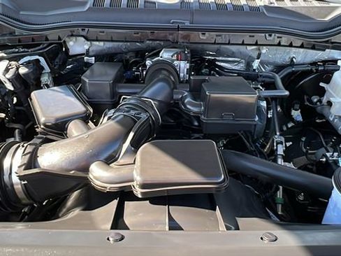 Used 2022 Ford F250 XL w/ Power Equipment Group image 13