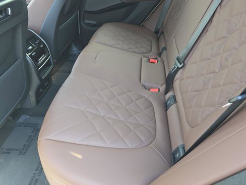 New 2026 BMW X5 xDrive40i w/ Executive Package image 16