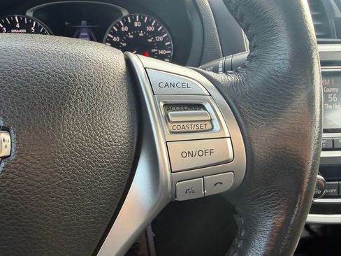 Used 2017 Nissan Altima 2.5 SV image 14