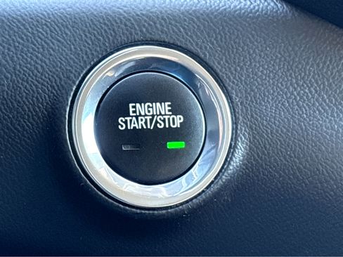 Used 2020 GMC Terrain SLE image 3