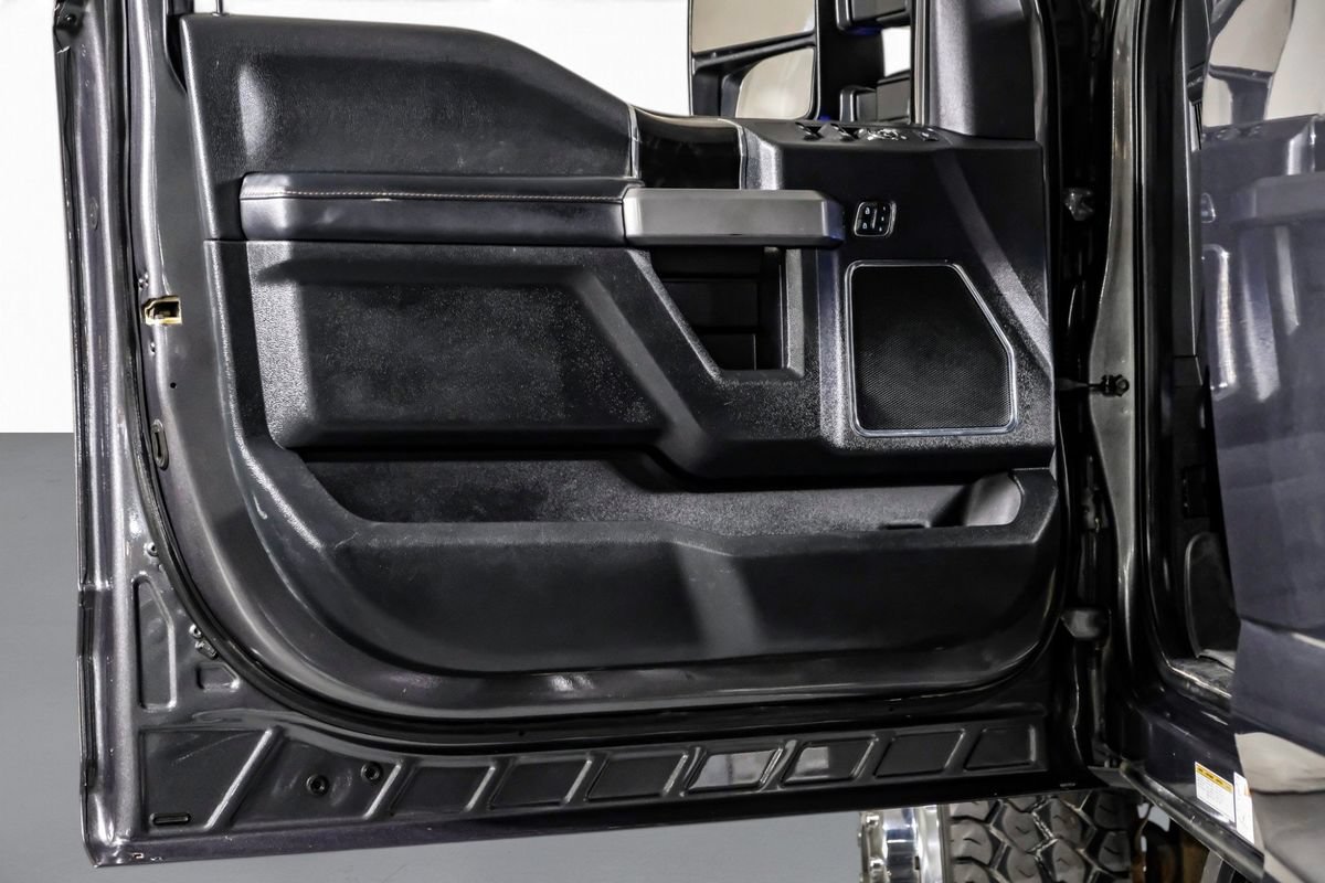 Used 2019 Ford F450 Platinum w/ Platinum Ultimate Package AWD/4WD image 35