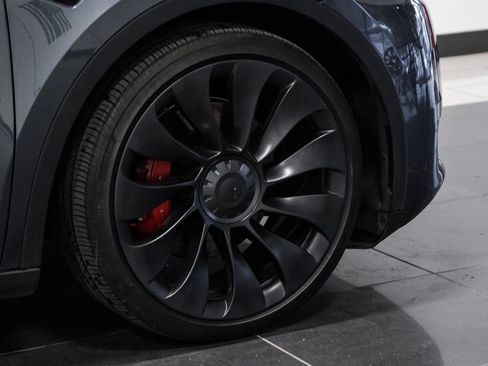 Used 2022 Tesla Model Y Performance AWD/4WD image 50
