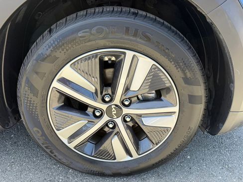 Used 2022 Kia Niro LXS FWD image 50