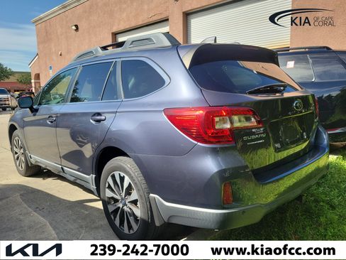 Used 2017 Subaru Outback 3.6R Limited AWD/4WD image 5