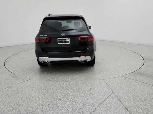 Certified 2024 Mercedes-Benz GLB 250 image 6