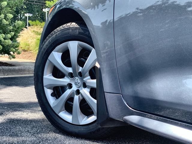 Used 2025 Toyota Corolla LE FWD image 40