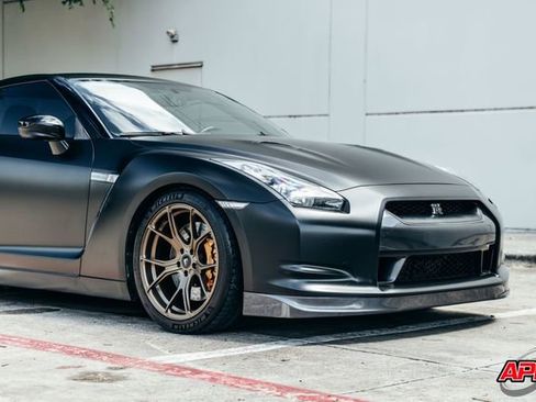 Used 2010 Nissan GT-R Premium AWD/4WD image 57