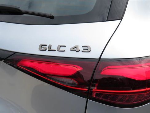 Used 2025 Mercedes-Benz GLC 43 AMG 4MATIC image 33