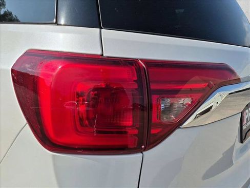 Used 2017 GMC Acadia Denali w/ Technology Package AWD/4WD image 29