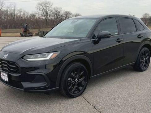 Used 2024 Honda HR-V Sport image 4