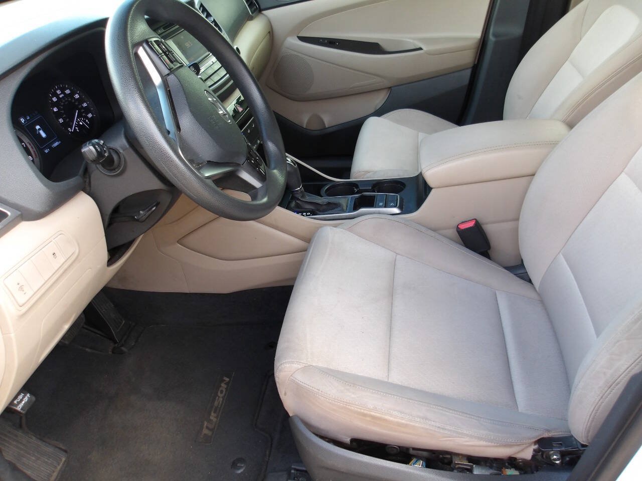 Used 2016 Hyundai Tucson SE w/ Option Group 02 FWD image 6