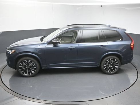 New 2026 Volvo XC90 T8 Ultra w/ Protection Package Premier AWD/4WD image 47