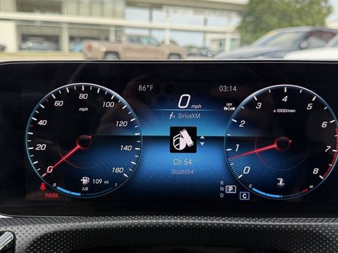 Used 2023 Mercedes-Benz CLA 250 4MATIC image 49