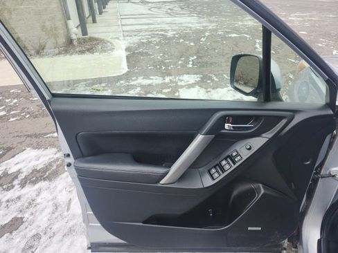 Used 2015 Subaru Forester 2.0XT Touring w/ Eyesight & Navigation System image 17