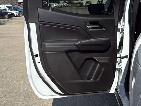 New 2026 Chevrolet Colorado LT image 13