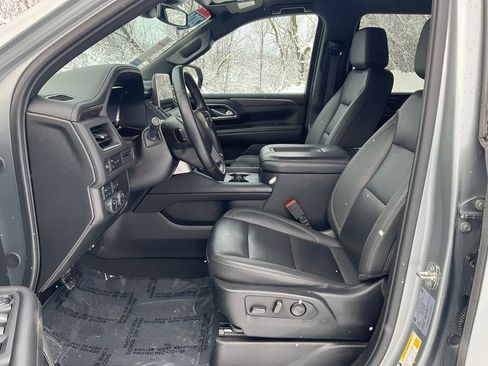 Used 2024 Chevrolet Tahoe LT image 2