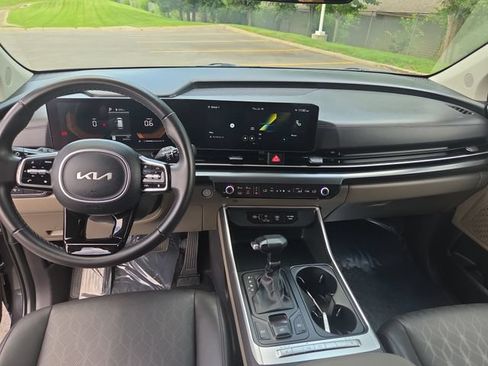 Certified 2026 Kia Carnival FWD image 19