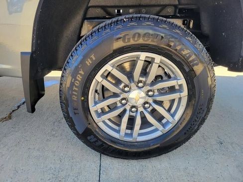 New 2025 Chevrolet Colorado LT w/ LT Convenience Package image 7