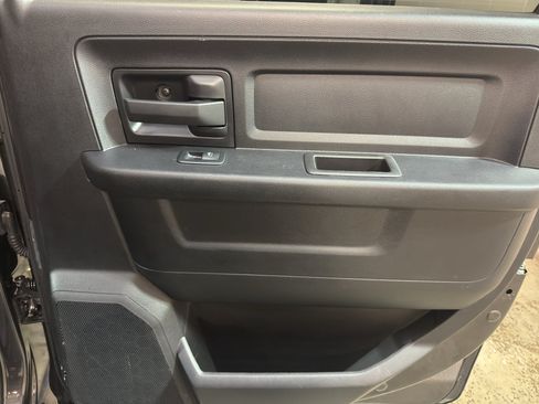 Used 2018 RAM 2500 Tradesman w/ Chrome Appearance Group AWD/4WD image 23