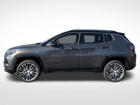 Used 2022 Jeep Compass Limited w/ Elite Group image 2