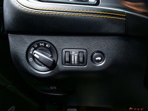 Used 2022 Dodge Challenger R/T Scat Pack RWD image 65