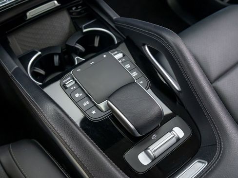 Used 2023 Mercedes-Benz GLS 450 4MATIC image 28