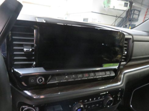 Used 2023 Chevrolet Silverado 1500 RST image 14