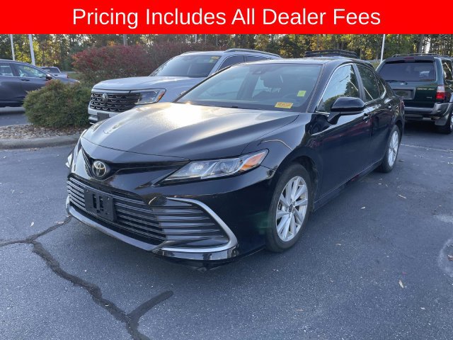 Used 2021 Toyota Camry LE FWD image 1