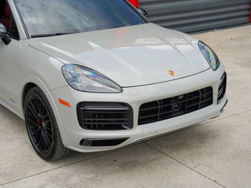 Used 2023 Porsche Cayenne GTS AWD/4WD image 8