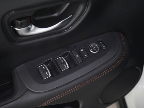 Used 2023 Honda HR-V Sport image 18