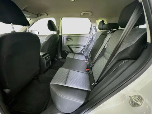 Used 2023 Nissan Rogue SV FWD image 27